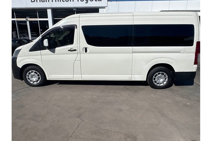 2023 Toyota Hiace Commuter