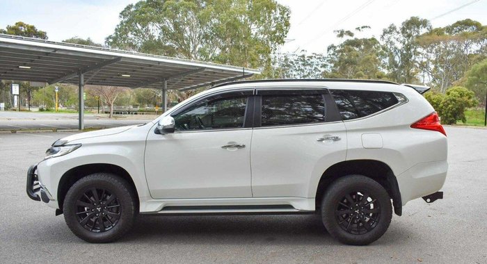2019 Mitsubishi Pajero Sport Black Edition
