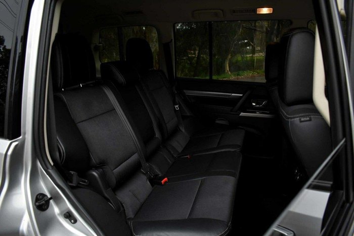 2019 Mitsubishi Pajero GLS