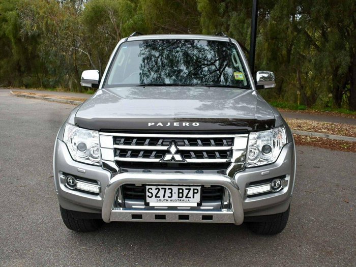 2019 Mitsubishi Pajero GLS