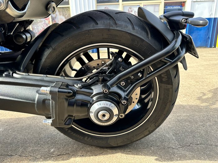 2023 TRIUMPH ROCKET 3 GT CHROME EDITION Chrome / Silver