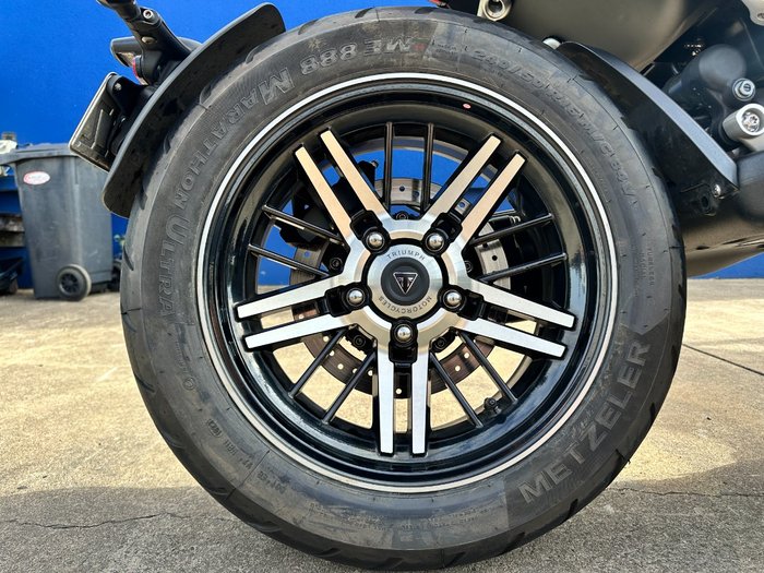 2023 TRIUMPH ROCKET 3 GT CHROME EDITION Chrome / Silver