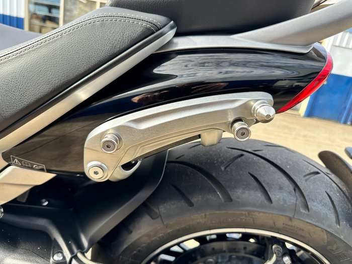 2023 TRIUMPH ROCKET 3 GT CHROME EDITION Chrome / Silver