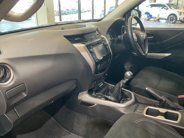 2018 Nissan Navara ST