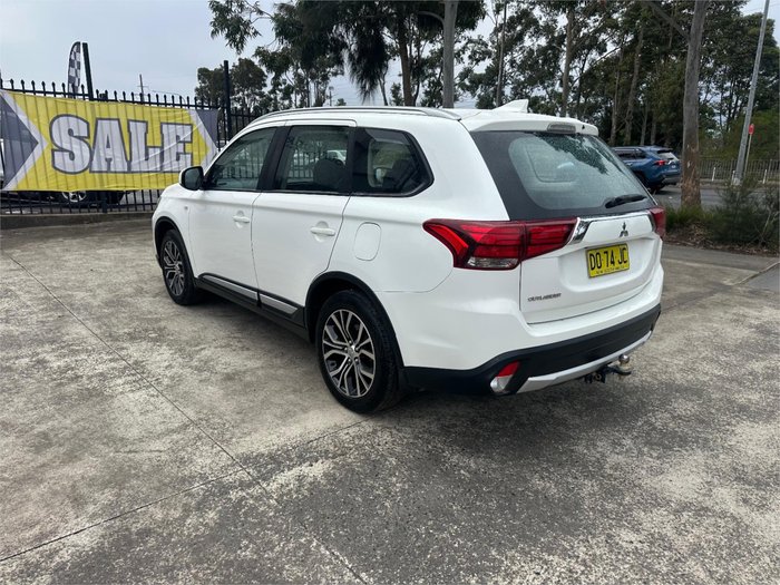 2018 MITSUBISHI OUTLANDER ES 5 SEAT (AWD)