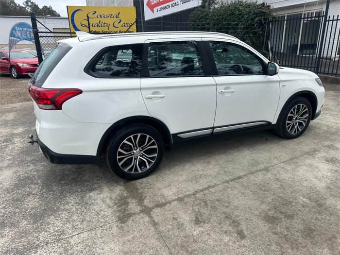 2018 MITSUBISHI OUTLANDER ES 5 SEAT (AWD)