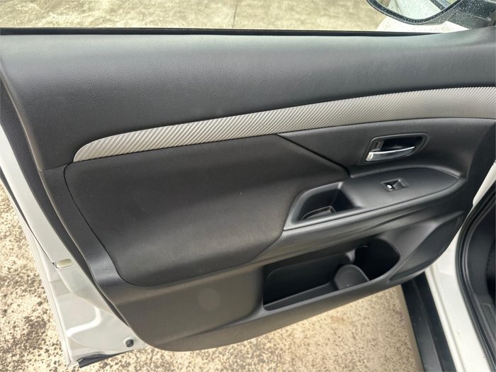 2018 MITSUBISHI OUTLANDER ES 5 SEAT (AWD)