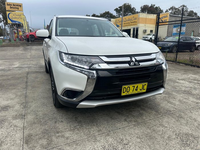 2018 MITSUBISHI OUTLANDER ES 5 SEAT (AWD)