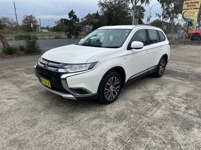2018 MITSUBISHI OUTLANDER ES 5 SEAT (AWD)