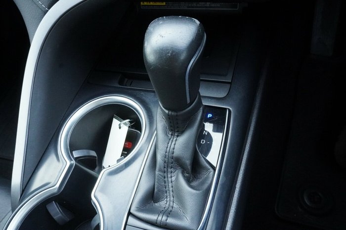 2019 Toyota Camry SX