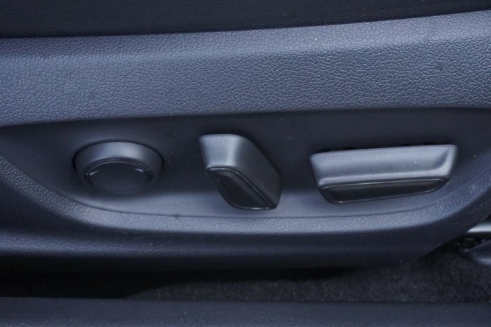 2019 Toyota Camry SX