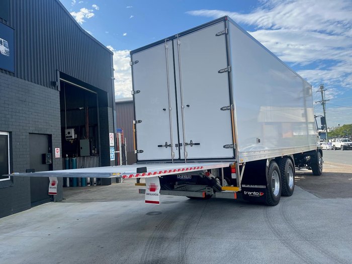 2025 Hino 500 Series FL2628 Auto White