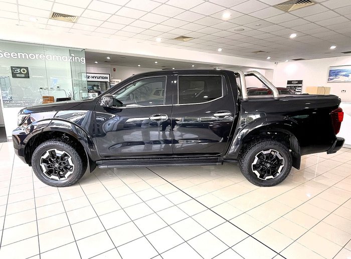 2021 Nissan Navara ST-X