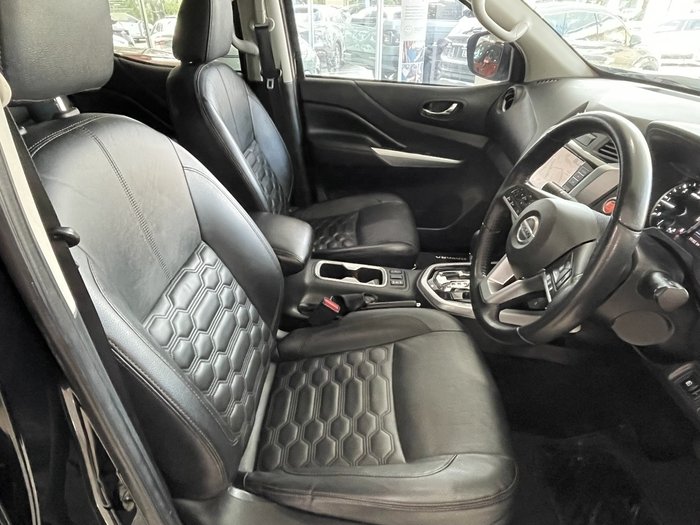 2021 Nissan Navara ST-X