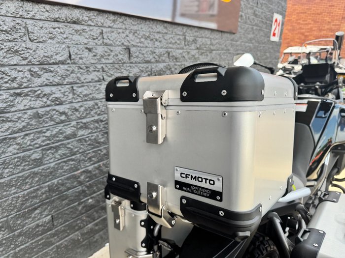 2025 CFMOTO 450 MT grey