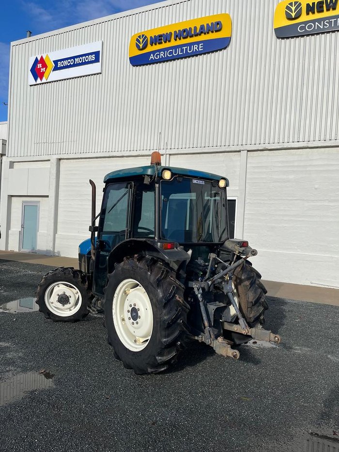 2002 New Holland Tn55d