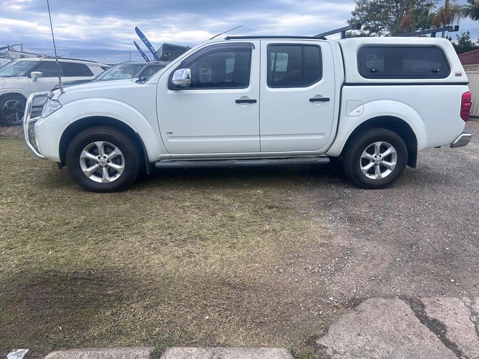 2012 Nissan Navara ST-X