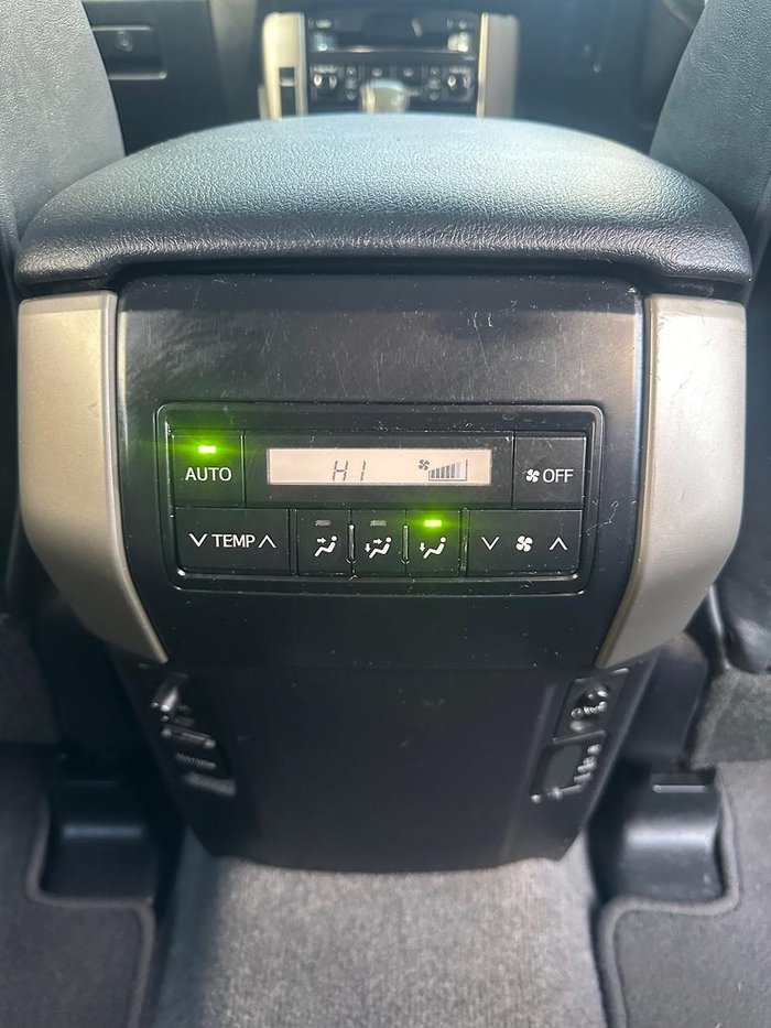 2013 Toyota Landcruiser Prado Altitude