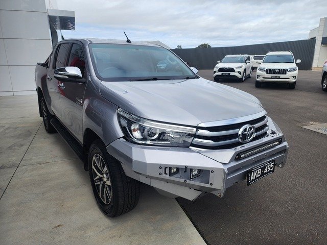 2016 Toyota HiLux SR5