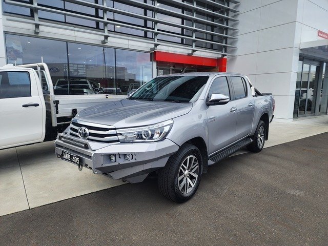 2016 Toyota HiLux SR5