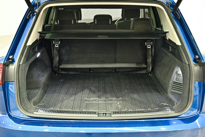 2019 Volkswagen Touareg 190TDI Launch Edition