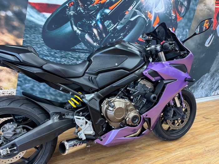 2020 Honda CBR650R PURPLE/BLACK