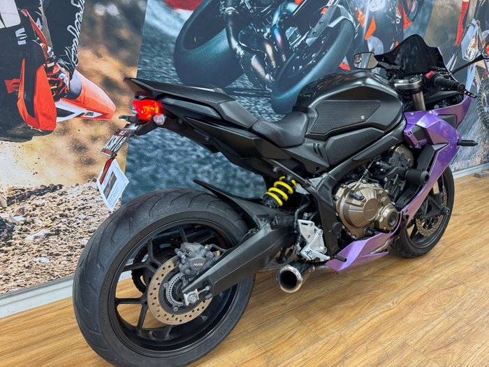 2020 Honda CBR650R PURPLE/BLACK