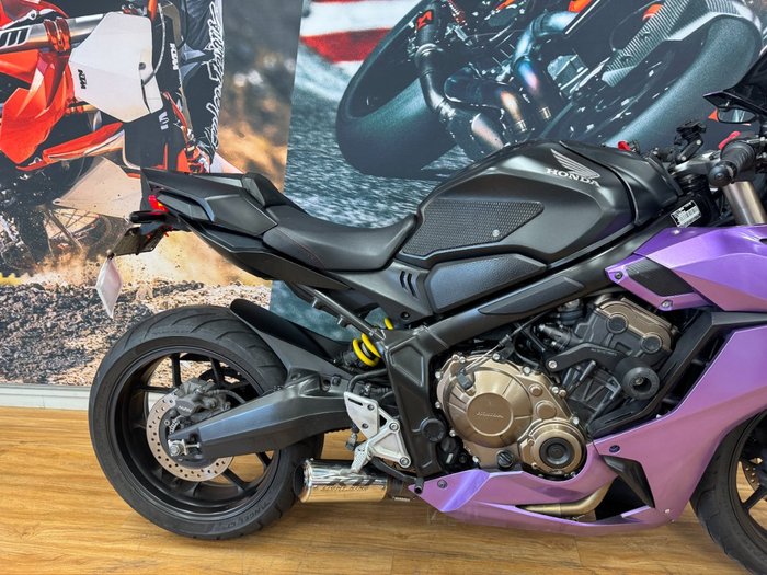 2020 Honda CBR650R PURPLE/BLACK