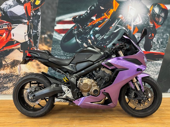 2020 Honda CBR650R PURPLE/BLACK