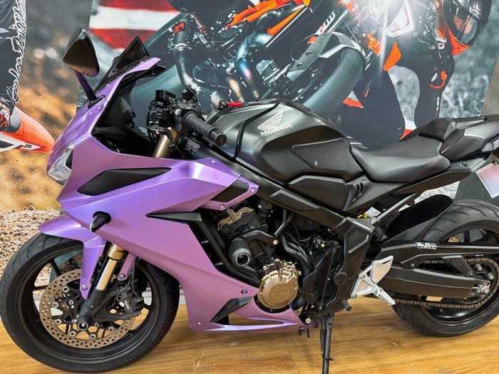 2020 Honda CBR650R PURPLE/BLACK