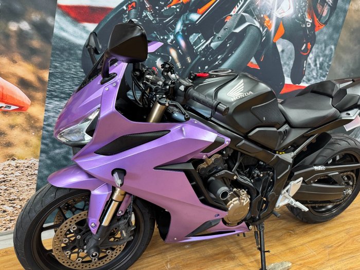 2020 Honda CBR650R PURPLE/BLACK