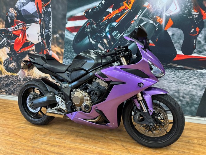 2020 Honda CBR650R PURPLE/BLACK