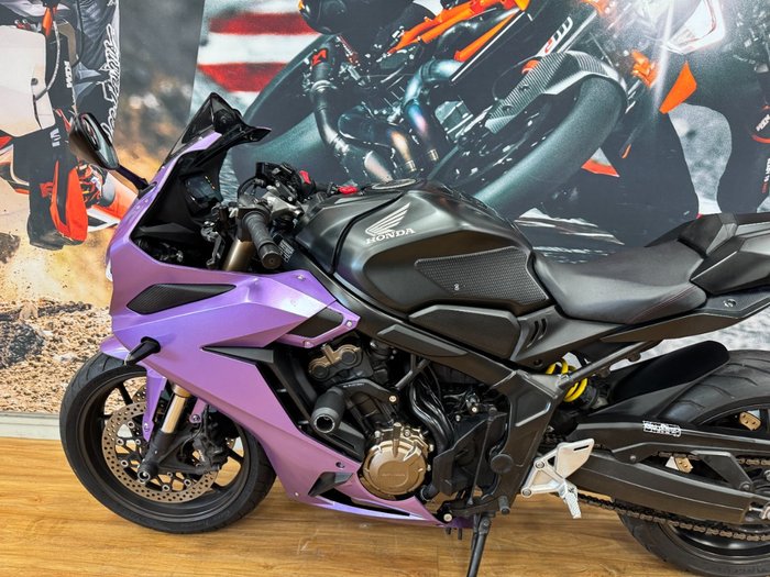 2020 Honda CBR650R PURPLE/BLACK