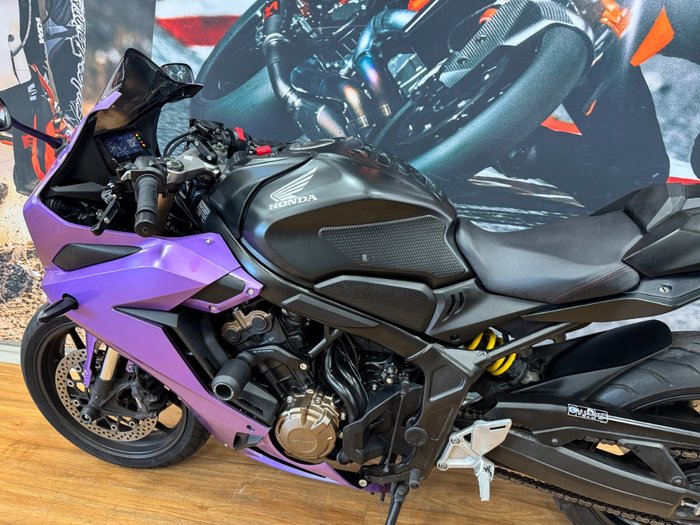 2020 Honda CBR650R PURPLE/BLACK