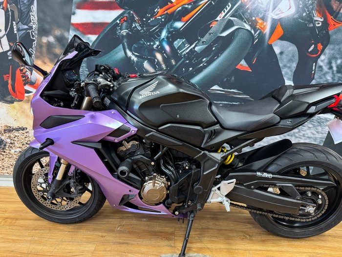 2020 Honda CBR650R PURPLE/BLACK