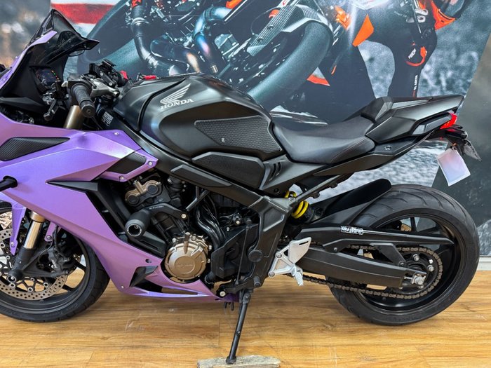 2020 Honda CBR650R PURPLE/BLACK