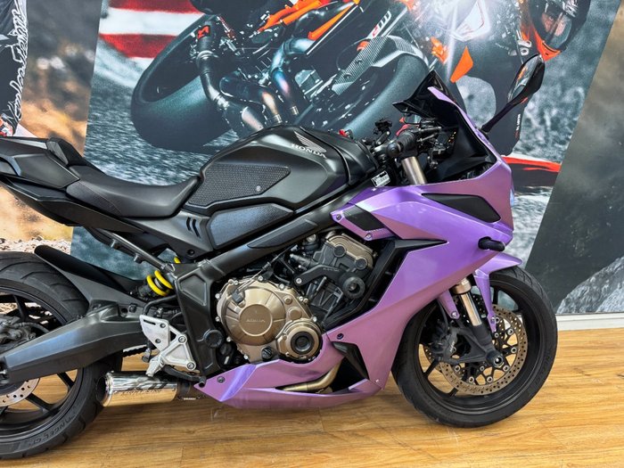 2020 Honda CBR650R PURPLE/BLACK