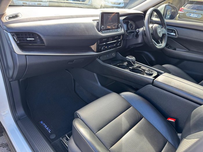 2022 Nissan X-TRAIL ST-L