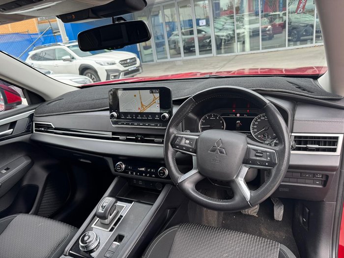 2022 Mitsubishi Outlander LS