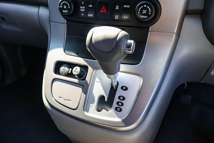2011 Kia Grand Carnival Platinum