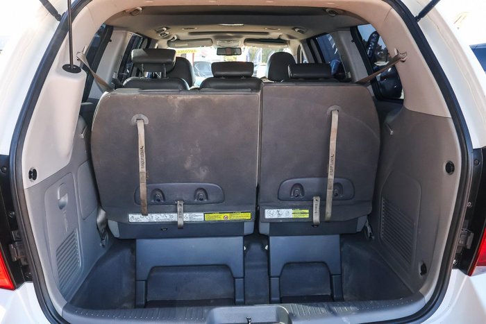 2011 Kia Grand Carnival Platinum