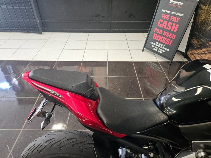 2018 Kawasaki ZR 900 RED