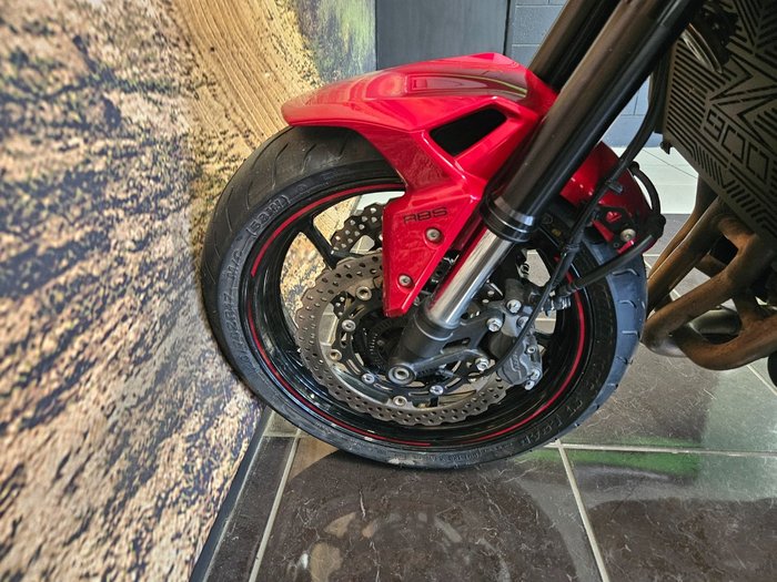 2018 Kawasaki ZR 900 RED