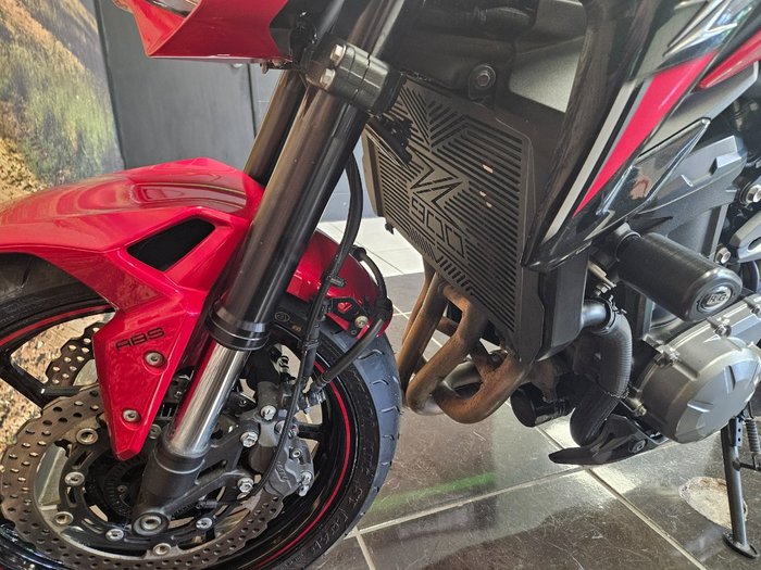2018 Kawasaki ZR 900 RED