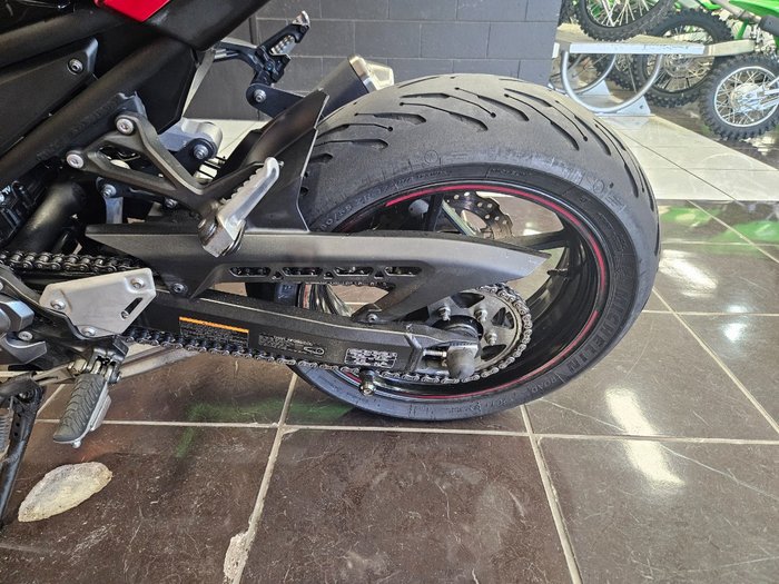 2018 Kawasaki ZR 900 RED