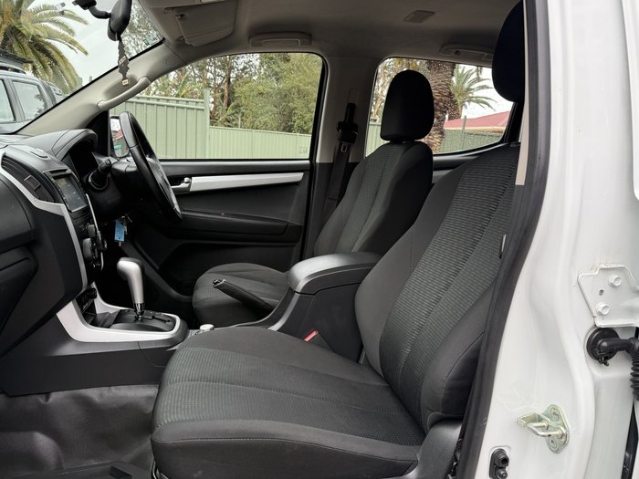 2018 Isuzu D-MAX LS-M
