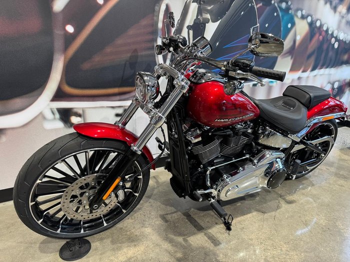 2025 Harley-Davidson Breakout 117 (FXBR) Softail Red