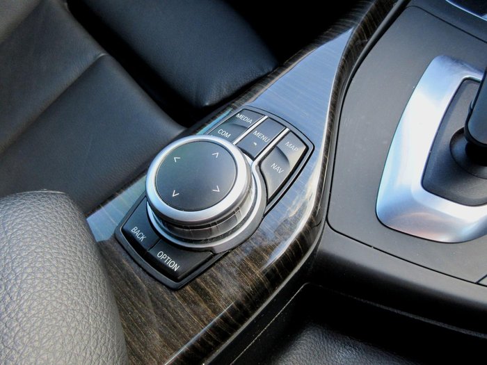 2020 BMW 2 Series 220i Luxury Line