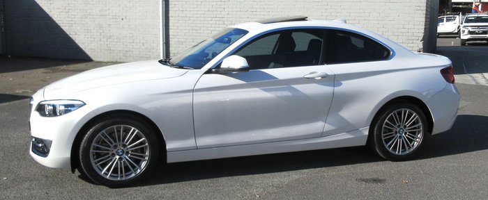 2020 BMW 2 Series 220i Luxury Line