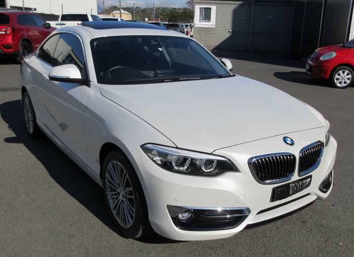 2020 BMW 2 Series 220i Luxury Line